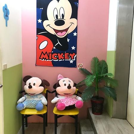 Mickey House-Fuxing Appartement Taichung Buitenkant foto