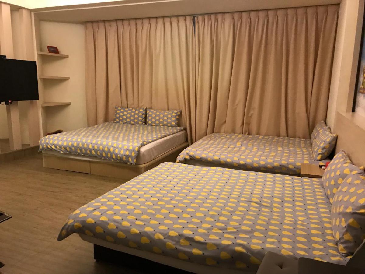 Mickey House-Fuxing Appartement Taichung Buitenkant foto