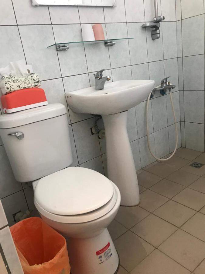 Mickey House-Fuxing Appartement Taichung Buitenkant foto